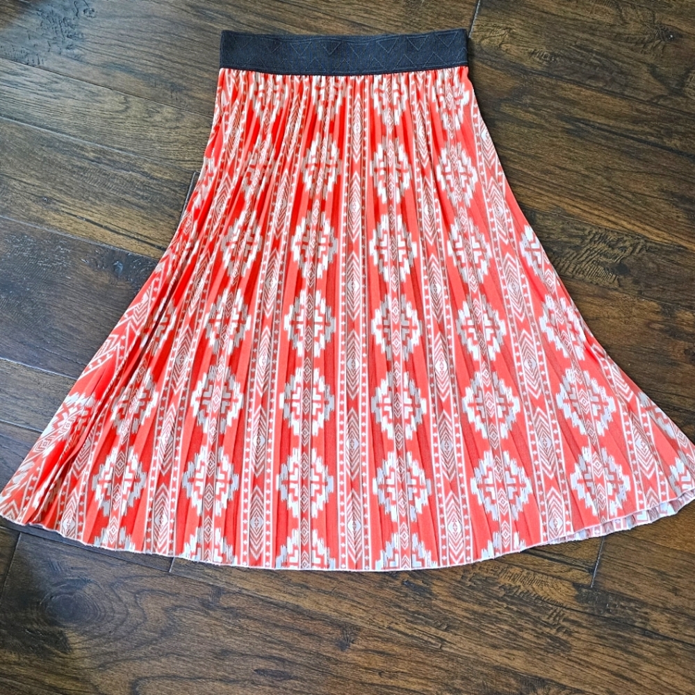 Pleated Midi Skirt Aztec Print XS